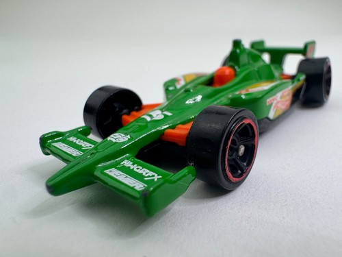 Hot wheels 2011 indycar oval - hot,